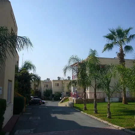 Apartment Santa Barbara Complex